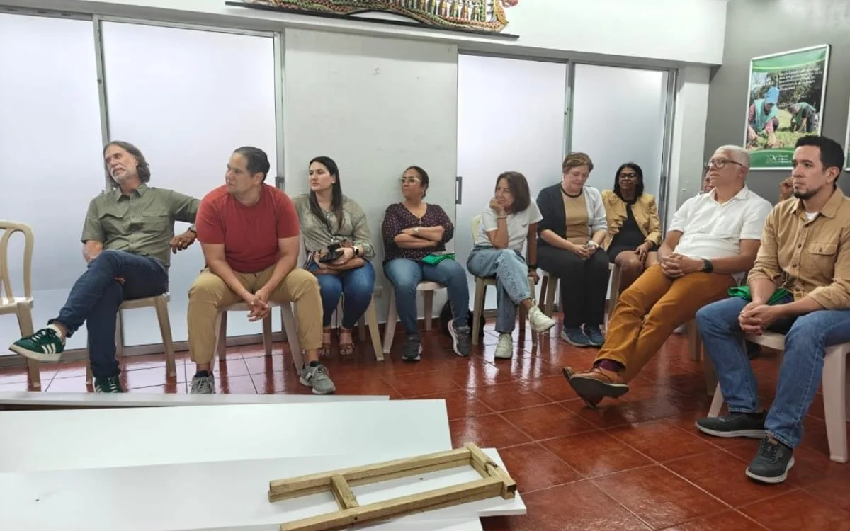 Voluntarios en simulacro de gestión de emergencias — línea Punto Focal Esfera